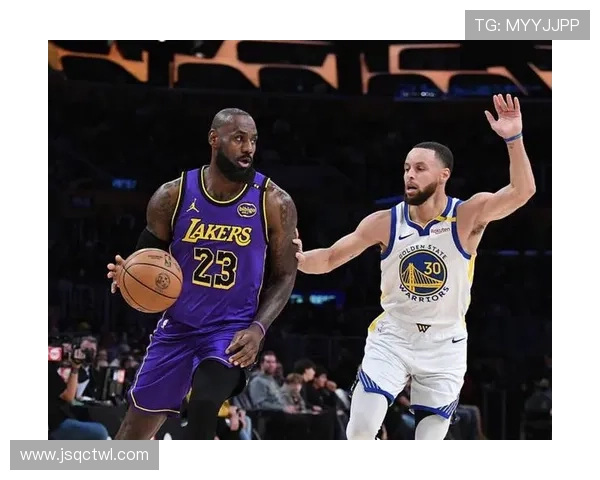 最新NBA战报：湖人击败勇士詹姆斯三双领衔全队强势胜利